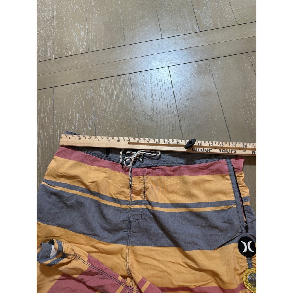 Hurley Pendleton Board Shorts Mens 34 Yellowstone National Park Striped - Picture 10 of 12
